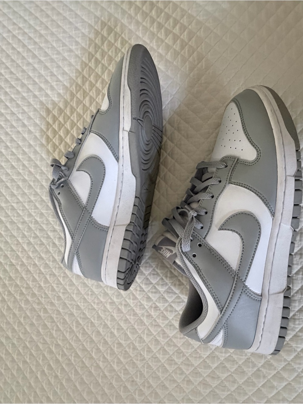 Nike Dunk Low Retro — White & Light Gray - Picture 2 of 11